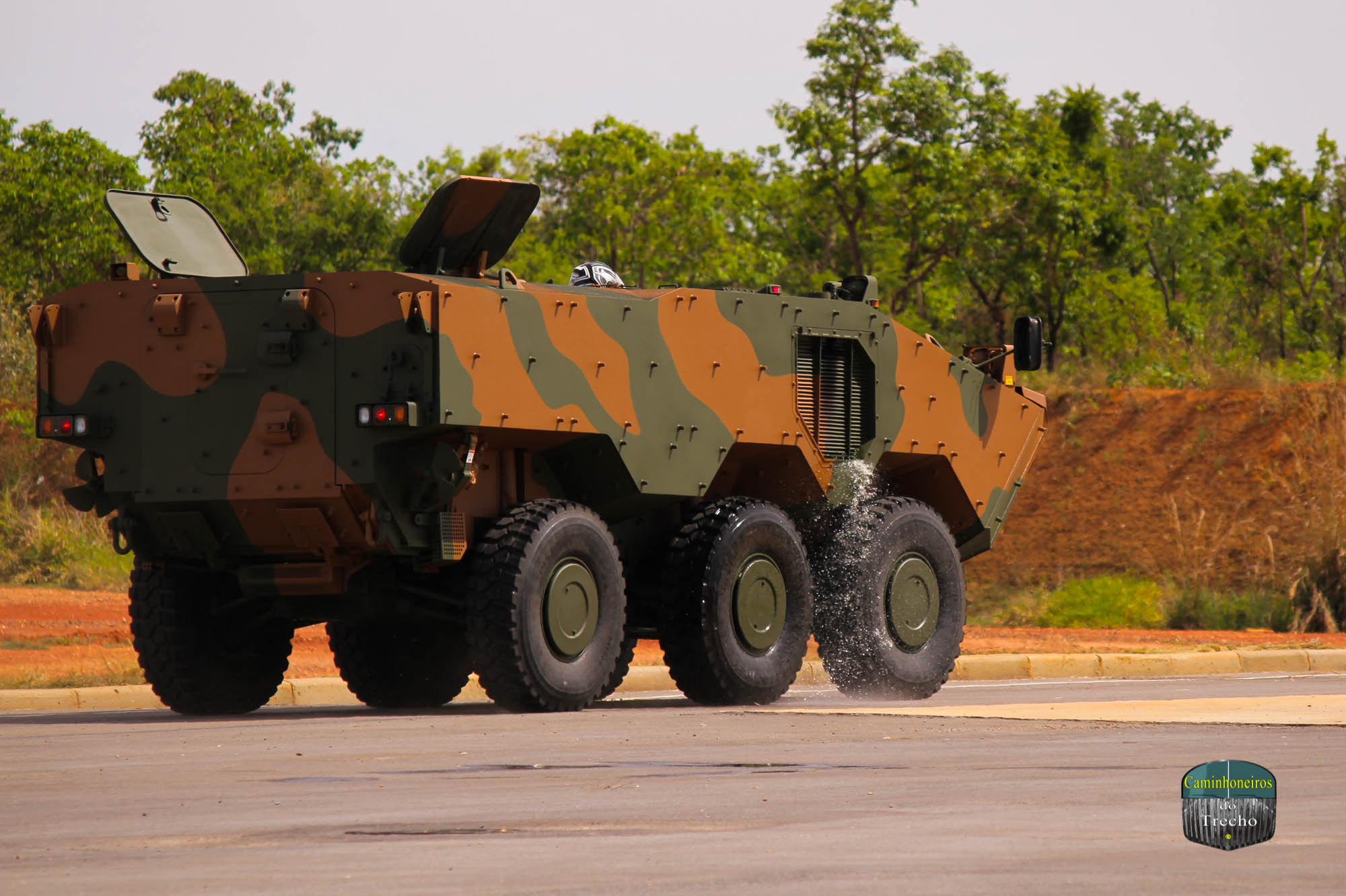 Iveco entrega o Guarani nº 400 ao Exército Brasileiro - Forças