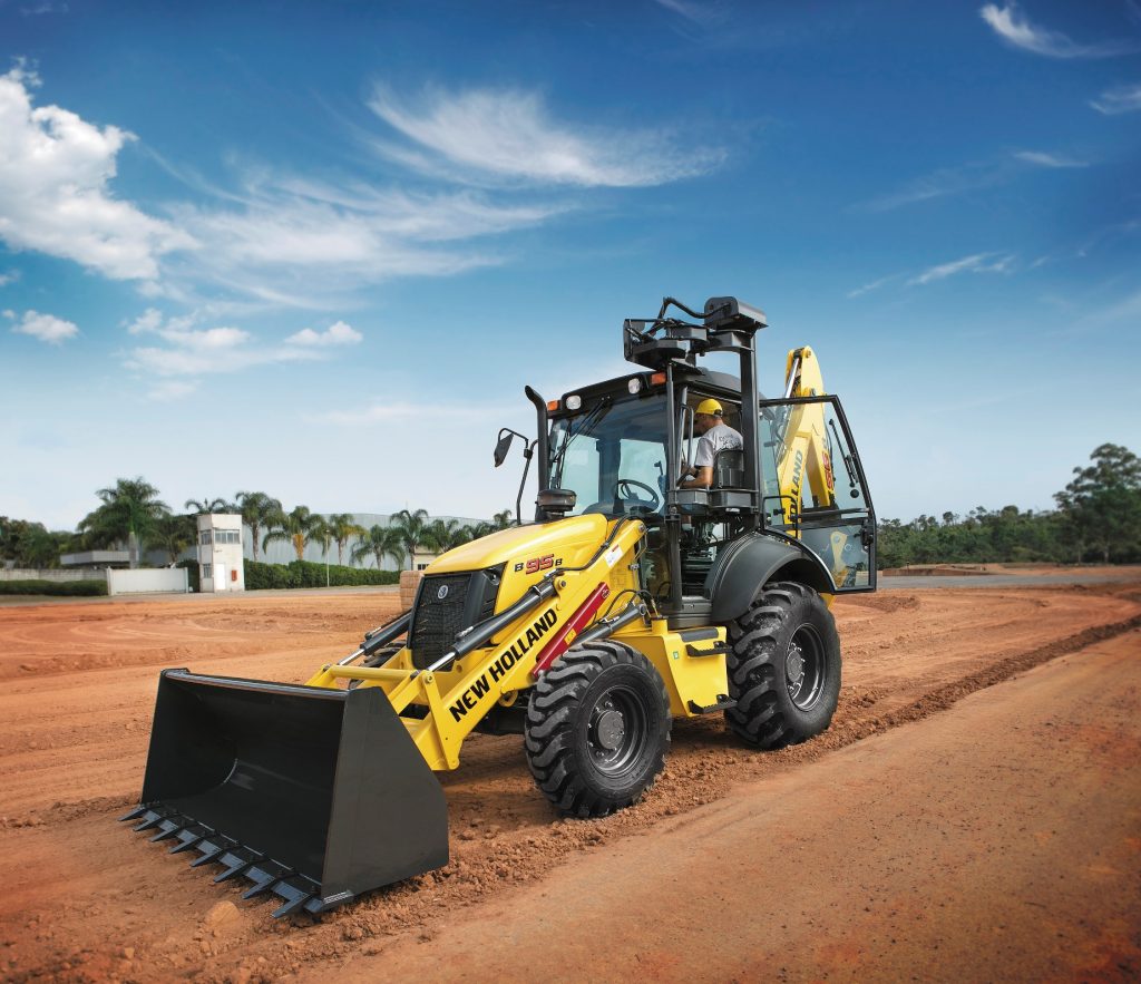 Portal Brasil Engenharia  New Holland amplia linha de tratores