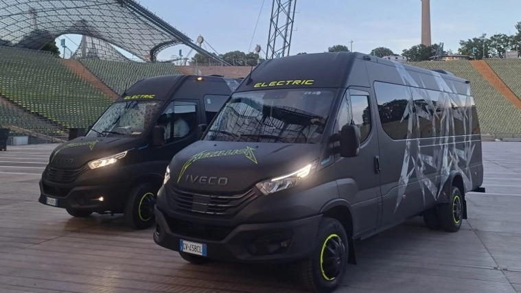 IVECO BUS Fornece Soluções Sustentáveis de Transporte para a Turnê Europeia do Metallica