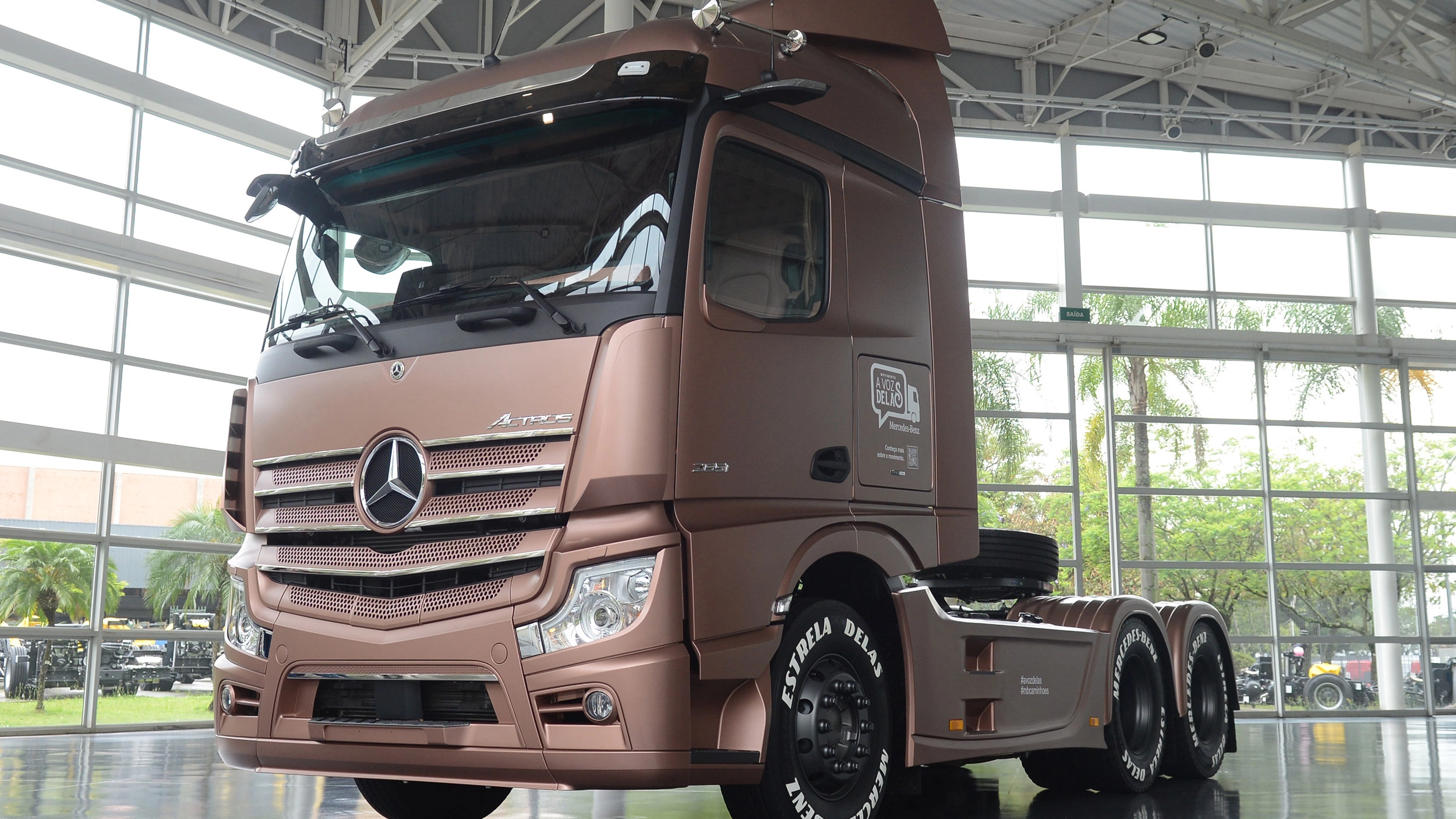 Mercedes-Benz inicia as vendas do Actros “Estrela Delas”